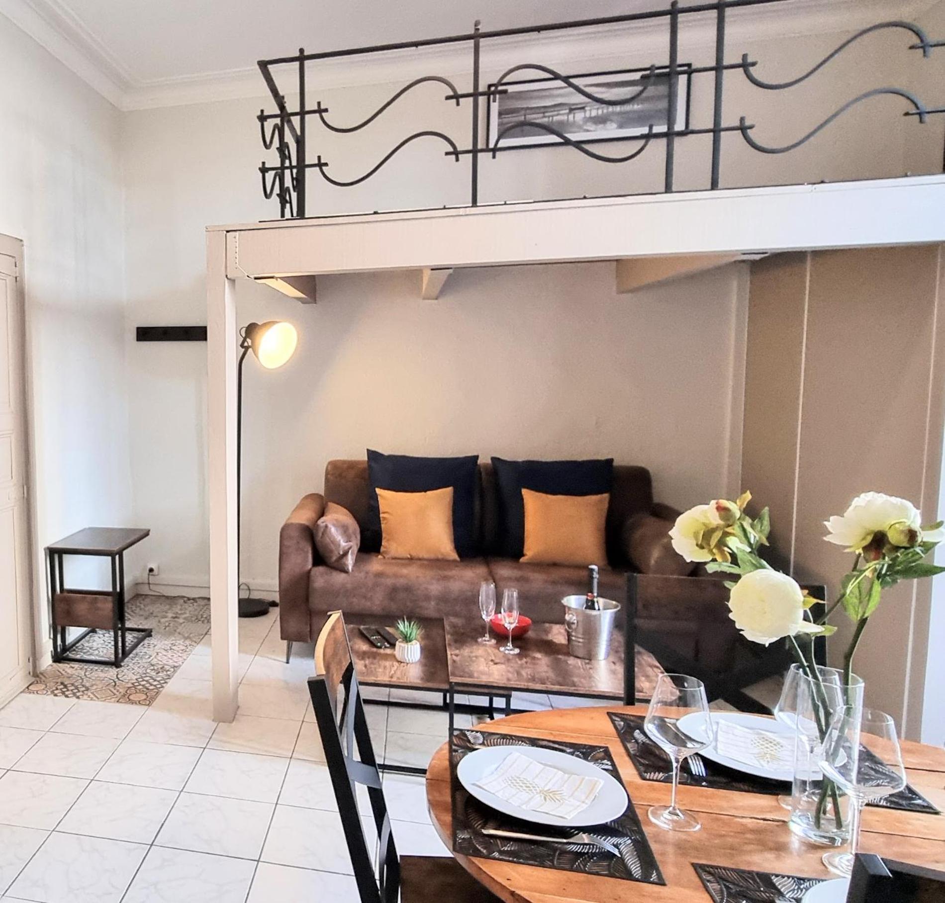 Le Montmorency 35 Authentique Centre Historique Climatisation Sete Ngoại thất bức ảnh